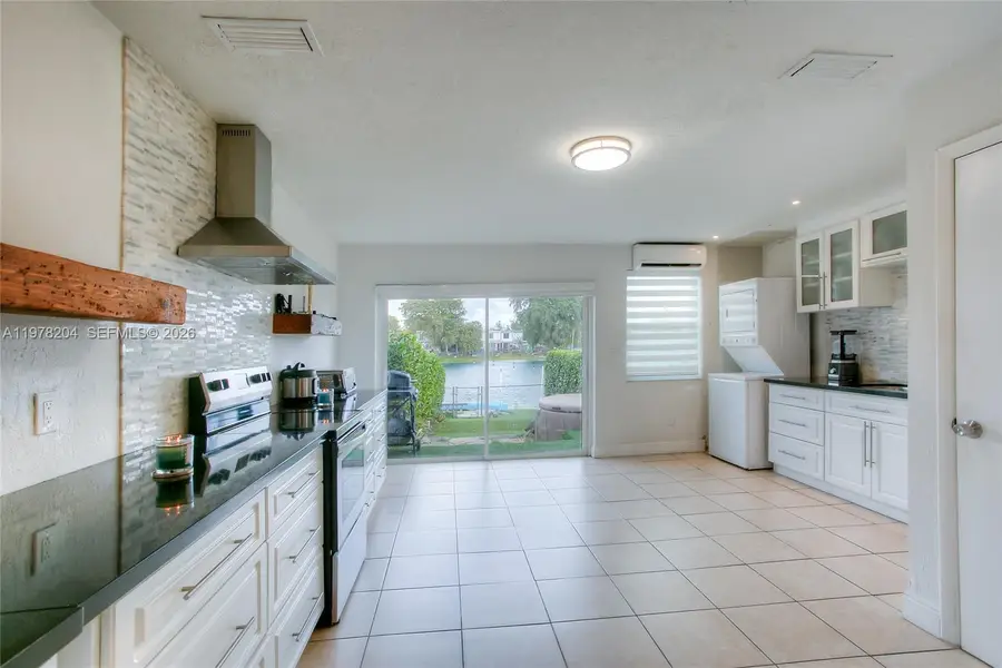 7389 W 18th Ave, Hialeah, FL 33014 - #2
