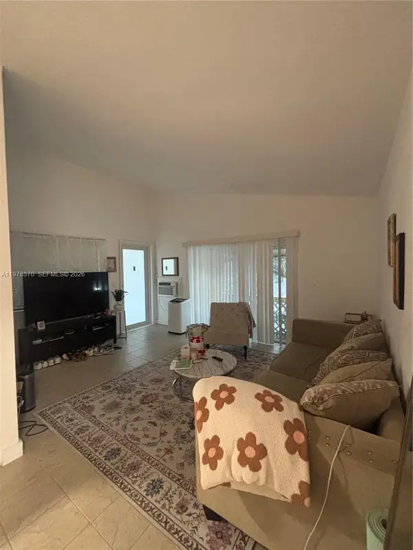 75 Washington Ave #12A, Miami Beach, FL 33139