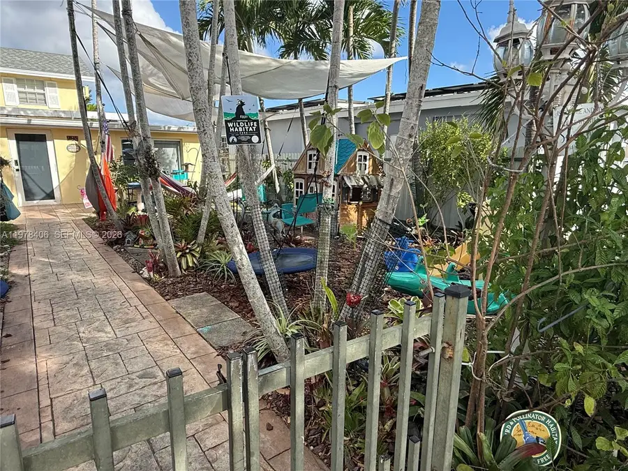 285 NW 60th Ave, Miami, FL 33126 - #3