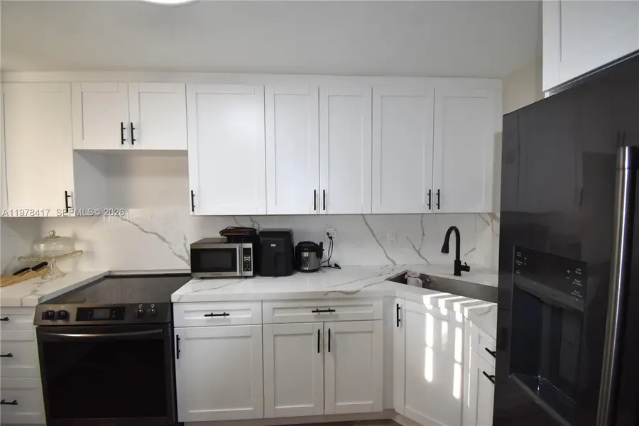 7500 NW 17th St #102, Plantation, FL 33313 - #3