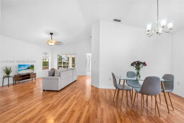 2020 SE 5th Pl, Homestead, FL 33033