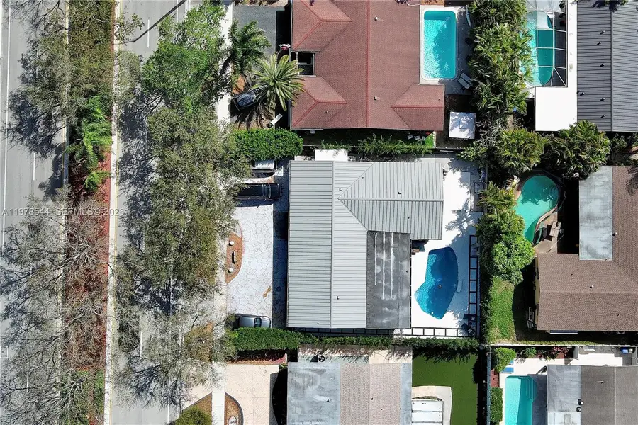 1140 N Douglas Rd, Pembroke Pines, FL 33024 - #2