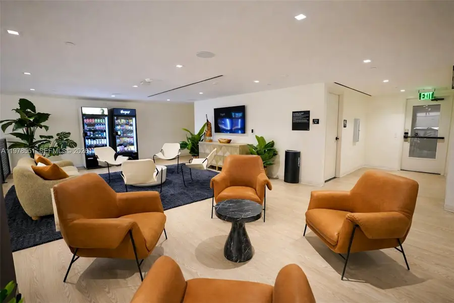 225 N Miami Ave #3707, Miami, FL 33128 - #3