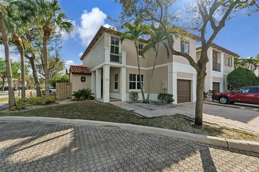 8338 NW 145th St, Miami Lakes, FL 33016 - #2