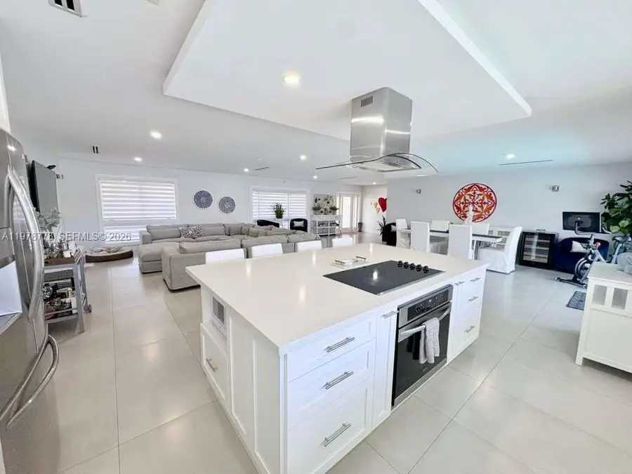 6890 Winged Foot Dr, Hialeah, FL 33015 - #3