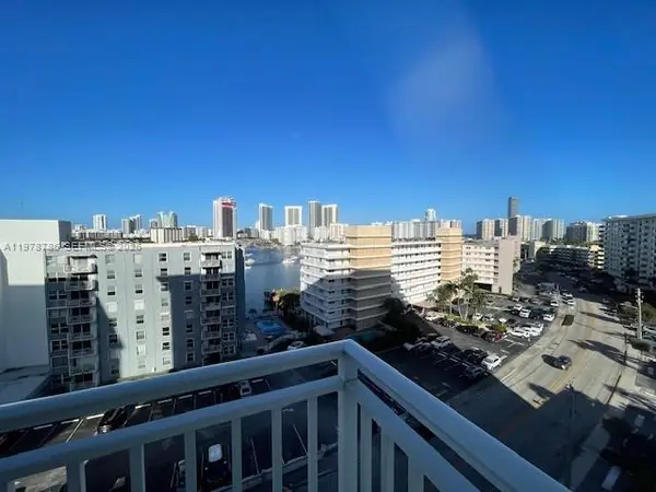 427 Golden Isles Dr #9G, Hallandale Beach, FL 33009