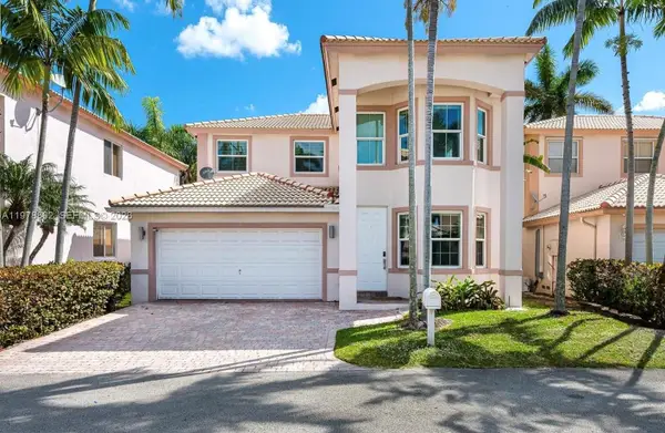 208 SE 15th St, Dania Beach, FL 33004