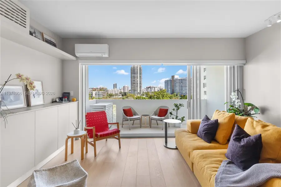 3 Island Ave #08L, Miami Beach, FL 33139 - #2