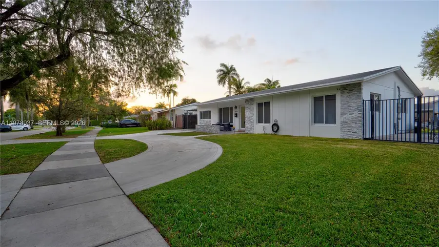 9311 Sterling Dr, Cutler Bay, FL 33157 - #3