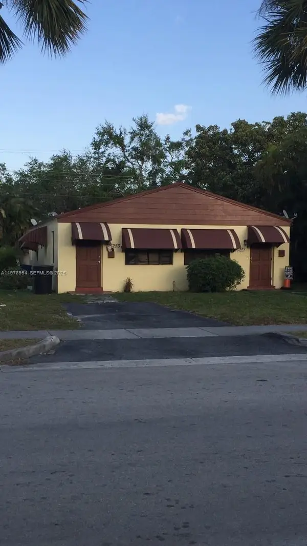 16251 NE 18th Pl, North Miami Beach, FL 33162