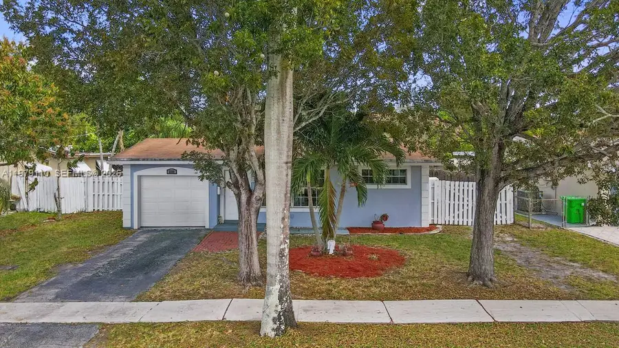 2286 NW 81st Ave, Sunrise, FL 33322 - #2