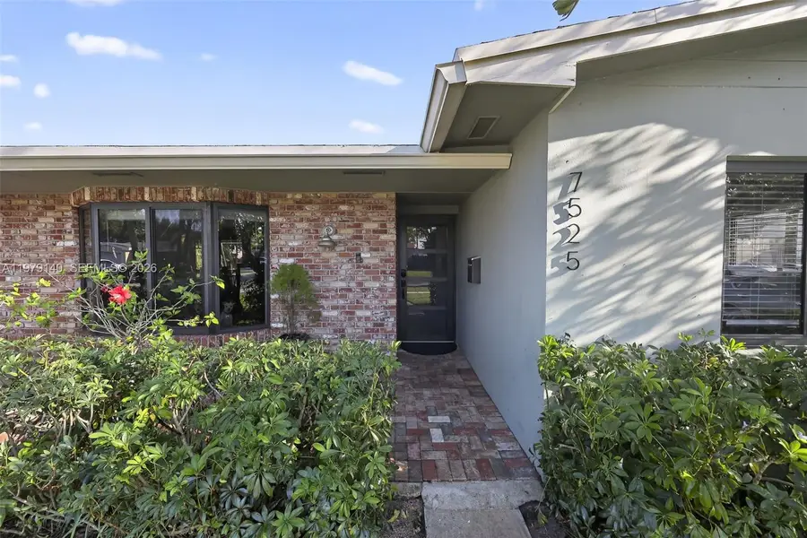 7525 Branch St, Hollywood, FL 33024 - #2