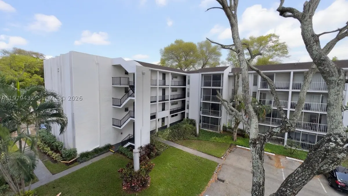 483 N Pine Island Rd #C205, Plantation, FL 33324 - #1