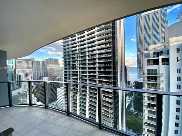 1000 Brickell Plz #3503, Miami, FL 33131