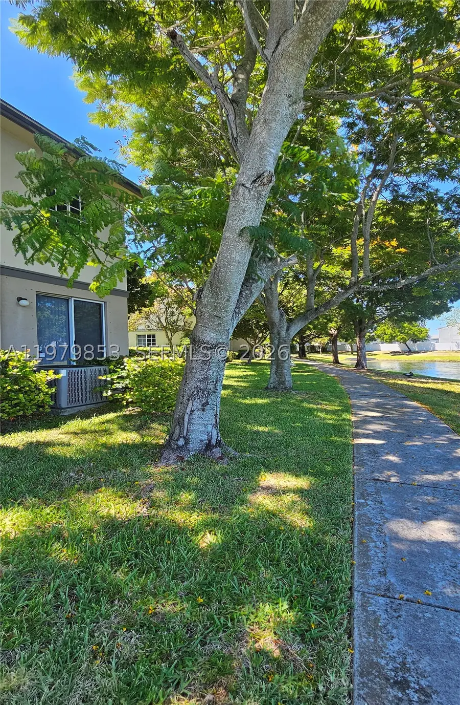 2014 Marsh Harbor Dr, Riviera Beach, FL 33404 - #3