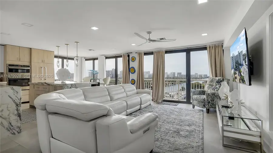 3100 NE 48th St #PH18, Fort Lauderdale, FL 33308 - #3