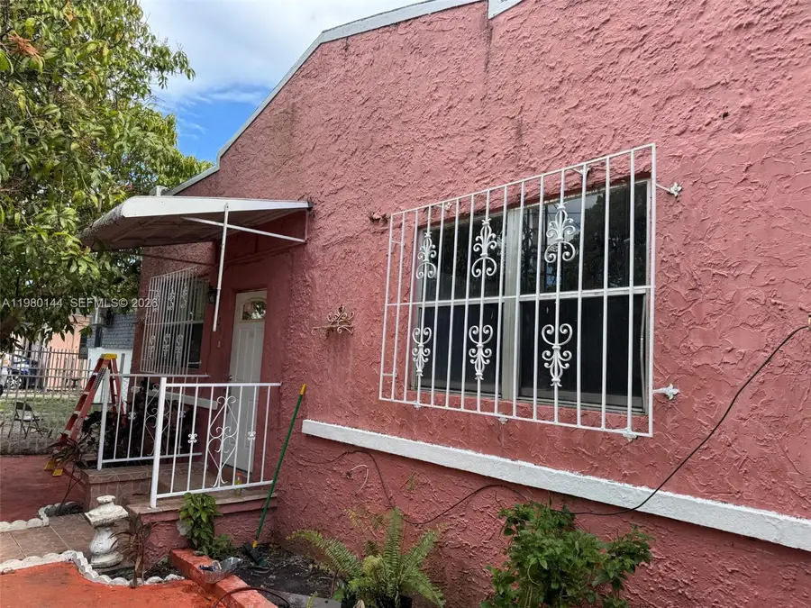 320 NE 55th St, Miami, FL 33137 - #2