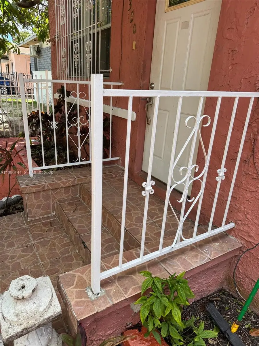 320 NE 55th St, Miami, FL 33137 - #3