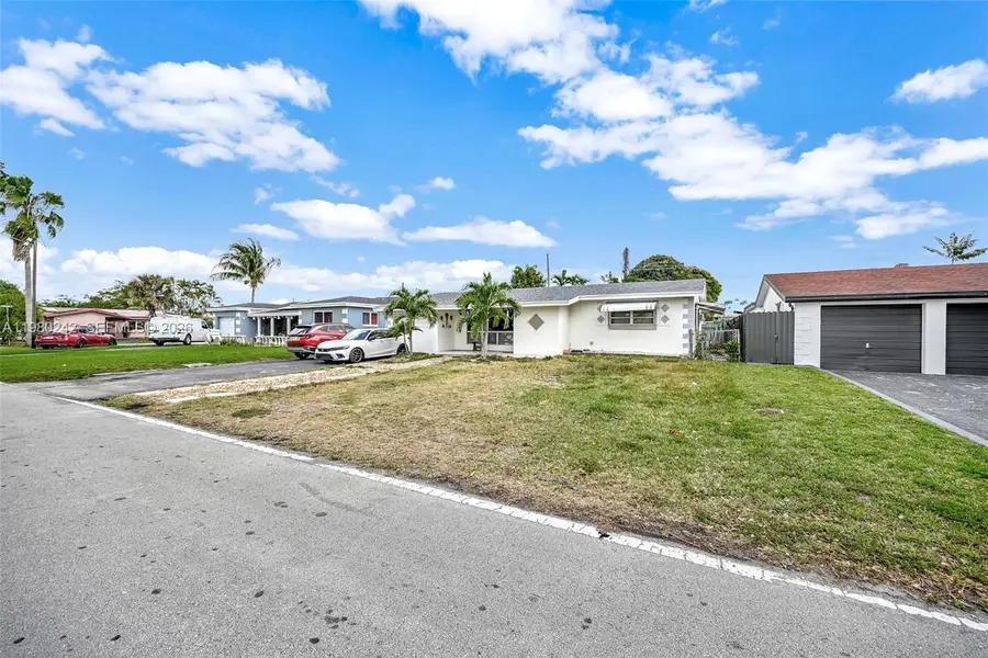 1811 Utopia Dr, Miramar, FL 33023 - #2