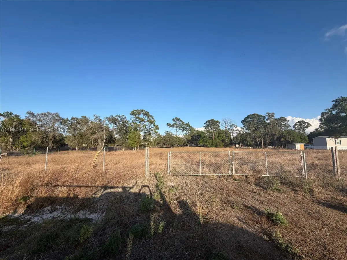 435 S Coral Street, Clewiston, FL 33440 - #1