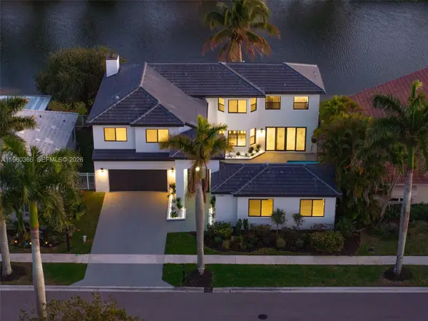 10790 Haydn Dr, Boca Raton, FL 33498