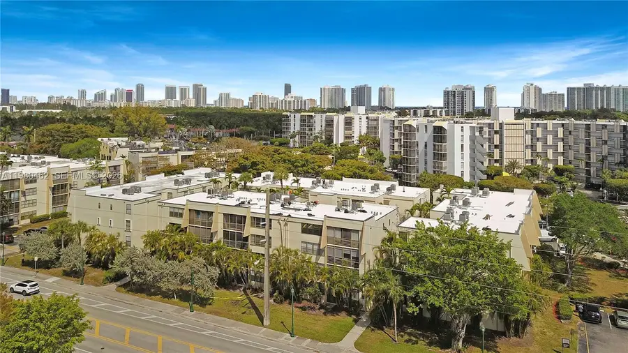 20381 NE 30th Ave #220-7, Aventura, FL 33180 - #2