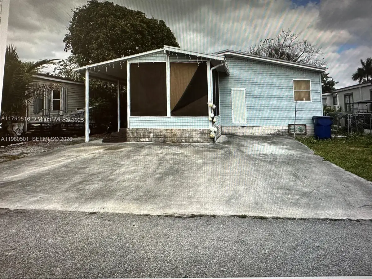 19800 SW 180th Ave Lot 266, Miami, FL 33187 - #1