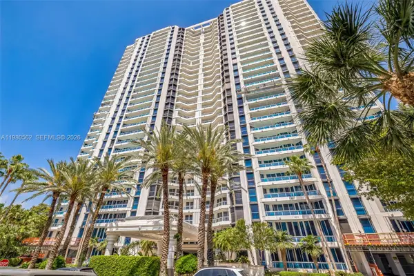 21205 Yacht Club Dr #1802, Aventura, FL 33180