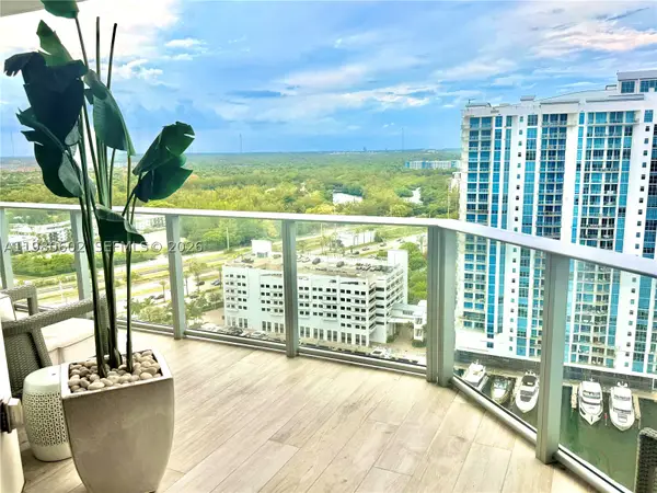 17111 Biscayne Blvd #2305, North Miami Beach, FL 33160