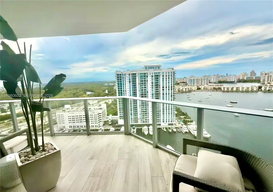 17111 Biscayne Blvd #2305, North Miami Beach, FL 33160 - #2