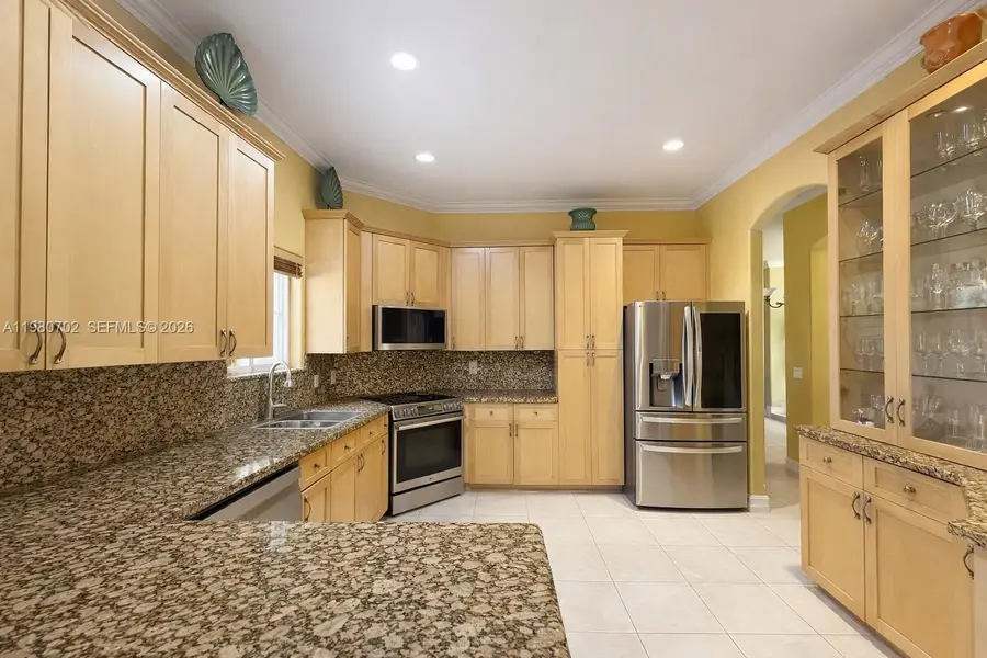 7851 NW 159th Ter, Miami Lakes, FL 33016 - #3