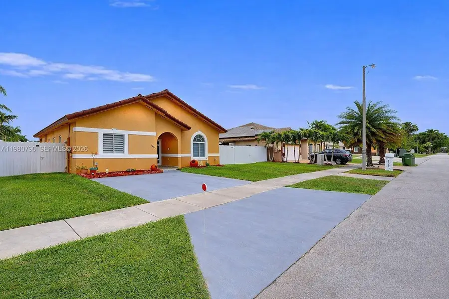 1405 SE 7th St, Homestead, FL 33033 - #2