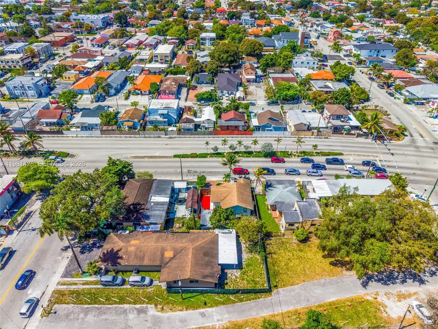 1675 NW 2nd St, Miami, FL 33125 - #2