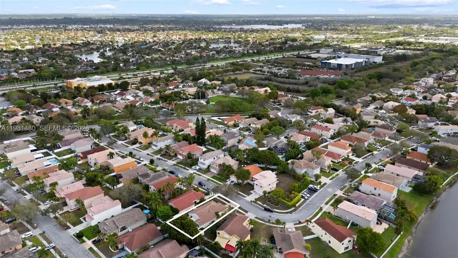 334 SW 194th Ave, Pembroke Pines, FL 33029 - #3