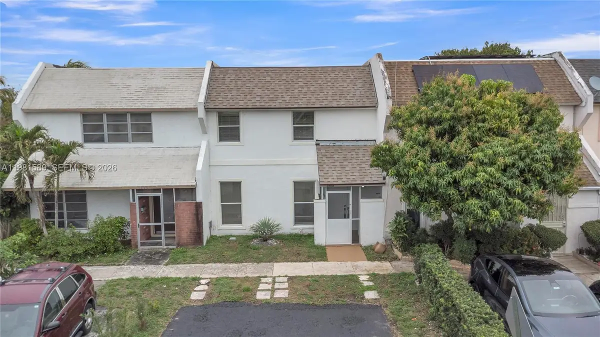 1355 Seaview, North Lauderdale, FL 33068 - #1