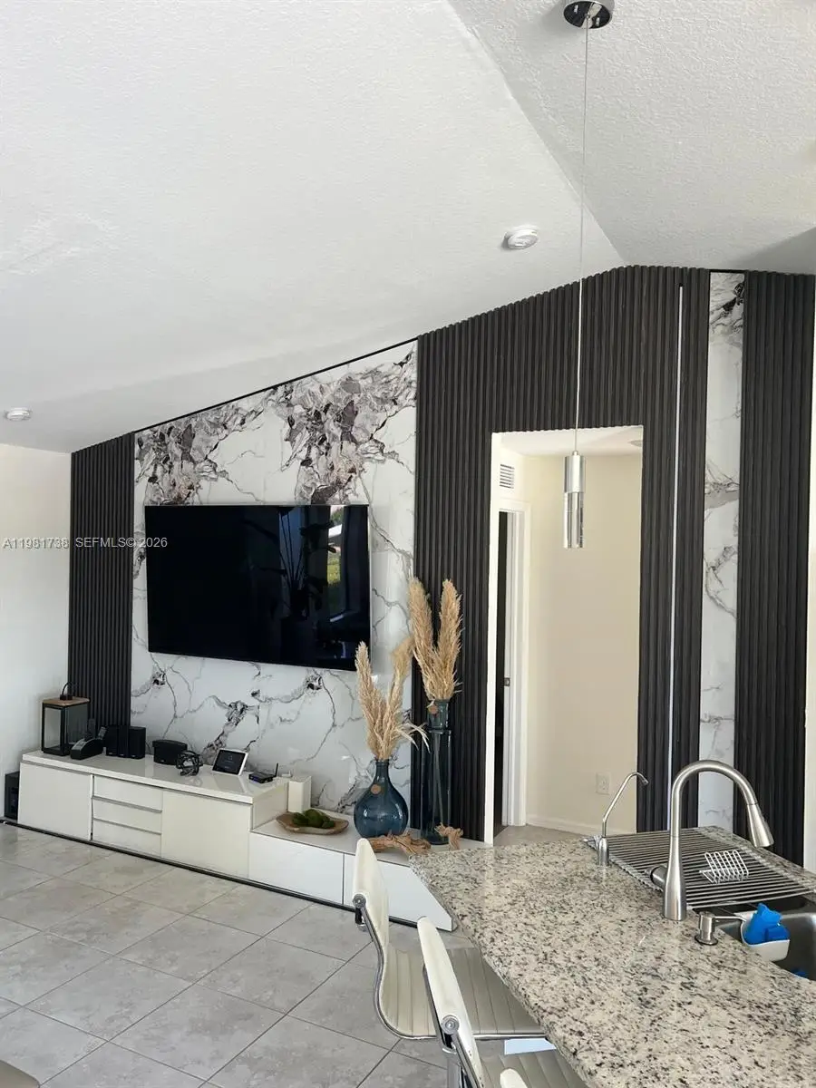 16 NW 10 Avenue, Cape Coral, FL 33993 - #2