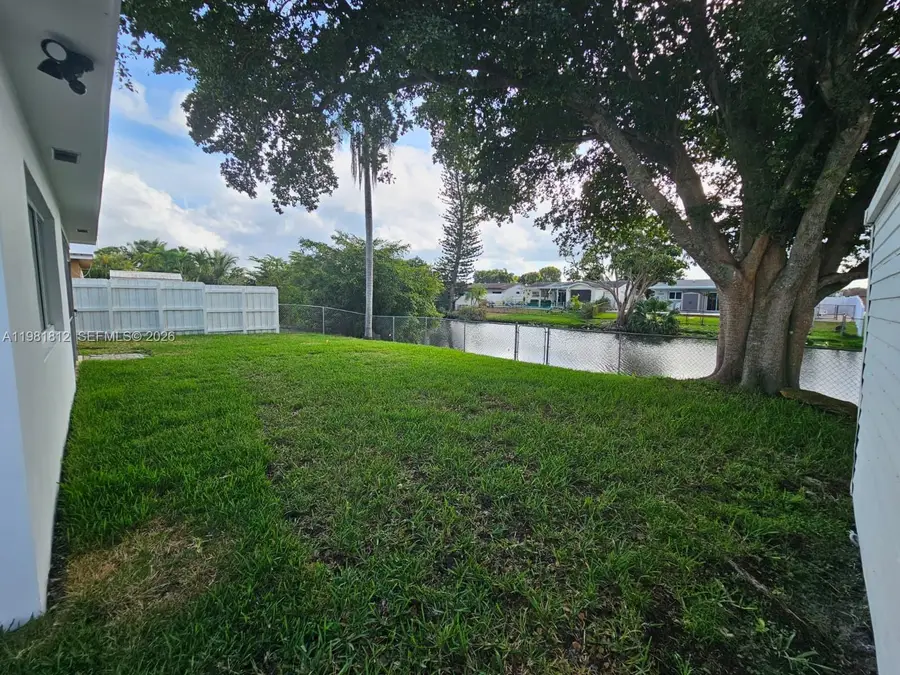 11450 NW 32nd Pl, Sunrise, FL 33323 - #2