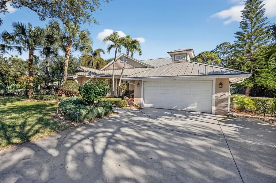 7702 SE Mammoth Dr, Hobe Sound, FL 33455 - #2