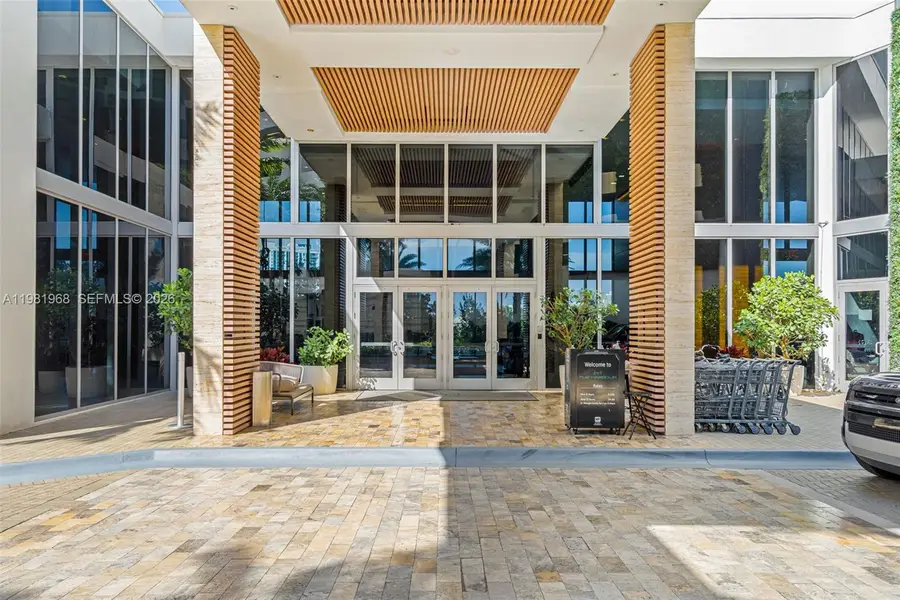 16385 Biscayne Blvd #3201, North Miami Beach, FL 33160 - #2