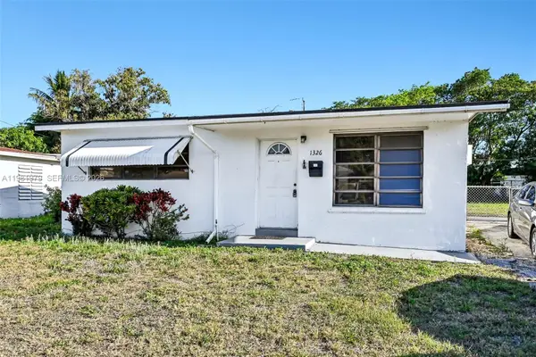 1326 8th St, West Palm Beach, FL 33401