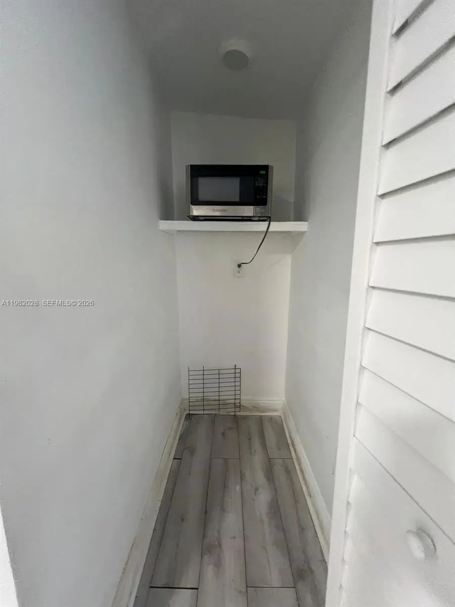 1053 NE 149th St, Miami, FL 33161 - #2