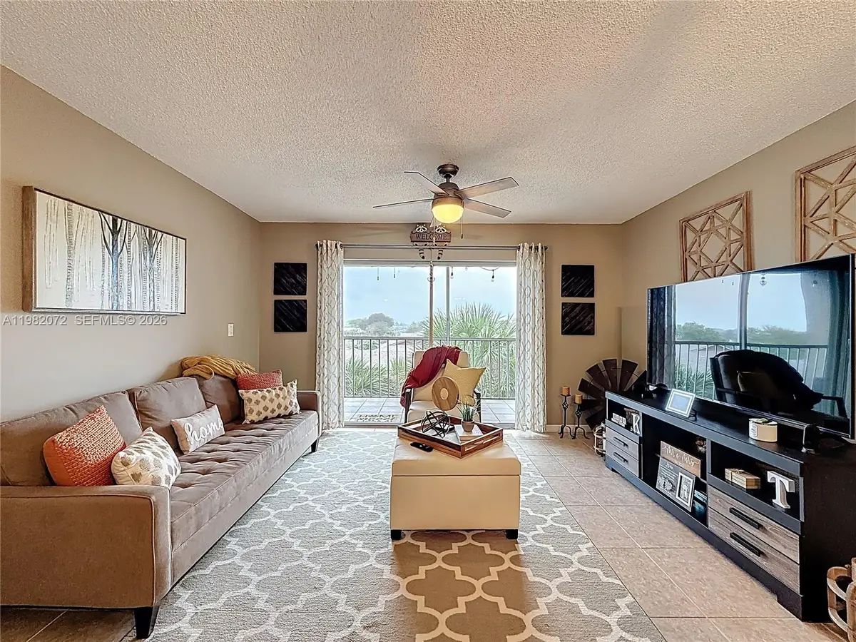 17000 NW 67th Ave #423, Hialeah, FL 33015 - #1