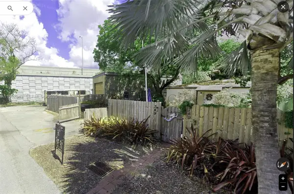 749 NW 43rd St, Oakland Park, FL 33309