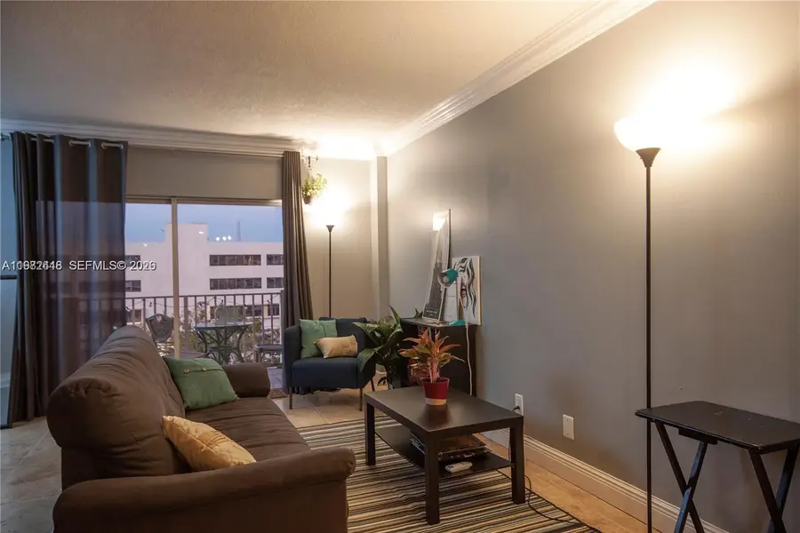 1455 N Treasure Dr #5E, North Bay Village, FL 33141 - #3