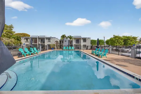 3181 SW 13th St #416, Miami, FL 33145