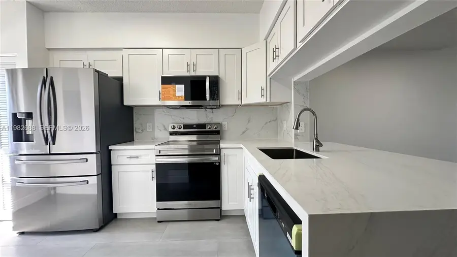 16769 Hemingway Dr, Weston, FL 33326 - #3