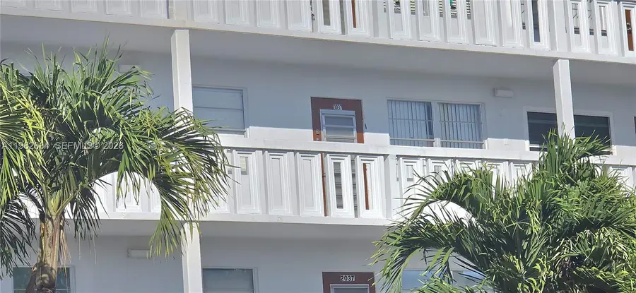 3037 Newport H #3037, Deerfield Beach, FL 33442 - #3