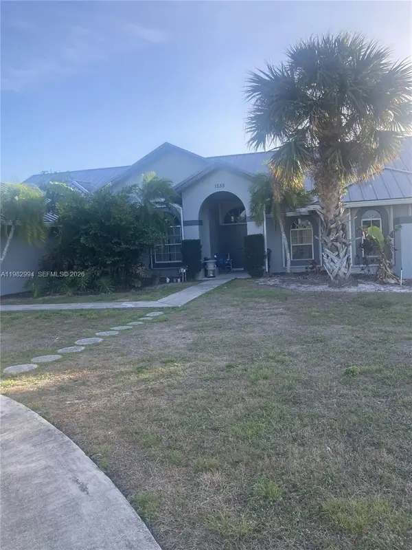 1285 Mayview Way, Wellington, FL 33414