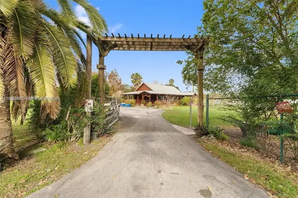 850 Old Us Highway 27, South Bay, FL 33493