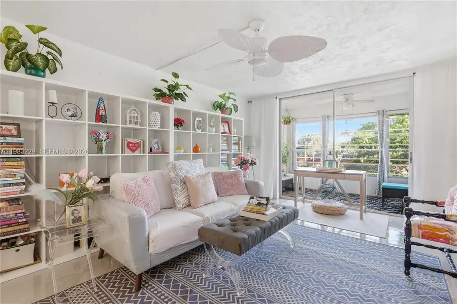 7100 NW 17th St #210, Plantation, FL 33313 - #3